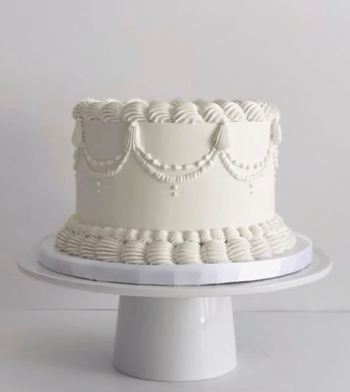 Vintage Piping Design